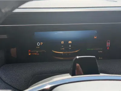 SZARY SUV CITROEN C5 AIRCROSS z 2026 r., HYBRYDA/BENZYNA, skrzynia biegów AUTOMATYCZNA 145KM, zdjęcie 16 z 18