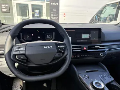 CZARNY SUV KIA SPORTAGE z 2026 r., BENZYNA, skrzynia biegów AUTOMATYCZNA 150KM, zdjęcie 6 z 18