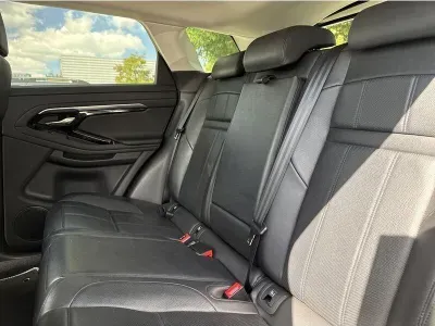 SZARY SUV LAND ROVER EVOQUE z 2022 r., BENZYNA, skrzynia biegów AUTOMATYCZNA 200KM, zdjęcie 14 z 18