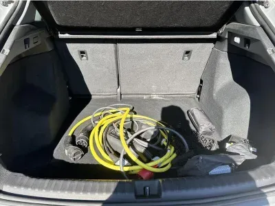 SZARY SUV AUDI Q4-E-TRON z 2023 r., ELEKTRYCZNY, skrzynia biegów AUTOMATYCZNA 204KM, zdjęcie 11 z 19