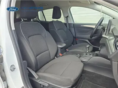 SREBRNY KOMBI FORD FOCUS z 2023 r., BENZYNA, skrzynia biegów MANUALNA 92KM, zdjęcie 3 z 20