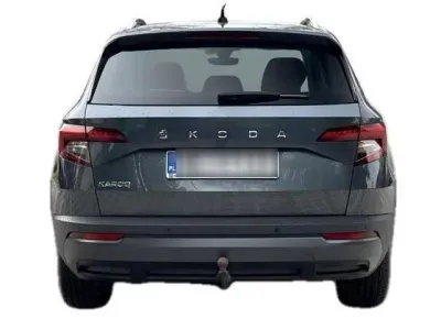SZARY SUV SKODA KAROQ z 2021 r., BENZYNA, skrzynia biegów AUTOMATYCZNA 150KM, zdjęcie 2 z 19