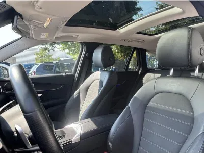 CZERWONY SUV MERCEDES CLASE GLC z 2022 r., DIESEL, skrzynia biegów AUTOMATYCZNA 245KM, zdjęcie 8 z 19