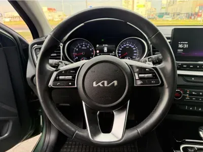 ZIELONY HATCHBACK KIA CEED z 2024 r., BENZYNA, skrzynia biegów AUTOMATYCZNA 103KM, zdjęcie 10 z 27
