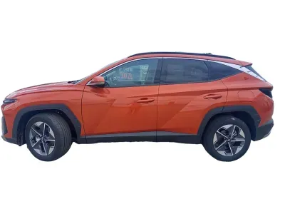 POMARAŃCZOWY SUV HYUNDAI TUCSON z 2025 r., BENZYNA, skrzynia biegów MANUALNA 160KM, zdjęcie 9 z 18