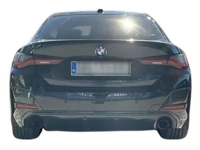 CZARNY HATCHBACK BMW SERIE4-GRANCOUPE z 2022 r., DIESEL, skrzynia biegów AUTOMATYCZNA 190KM, zdjęcie 14 z 18