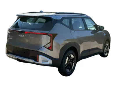BEŻOWY CROSSOVER KIA SELTOS z 2026 r., BENZYNA, skrzynia biegów AUTOMATYCZNA 150KM, zdjęcie 5 z 5