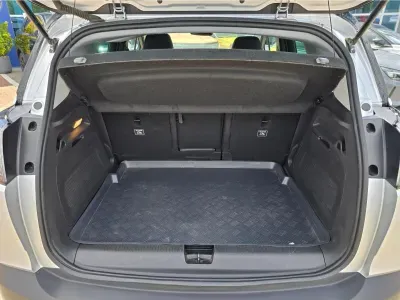 SREBRNY SUV OPEL CROSSLAND X z 2022 r., BENZYNA, skrzynia biegów AUTOMATYCZNA 130KM, zdjęcie 16 z 19