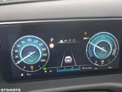 BIAŁY SUV HYUNDAI TUCSON z 2024 r., HYBRYDA/BENZYNA, skrzynia biegów AUTOMATYCZNA 230KM, zdjęcie 5 z 18