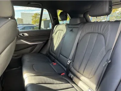 CZARNY SUV BMW X5 z 2022 r., DIESEL, skrzynia biegów AUTOMATYCZNA 231KM, zdjęcie 11 z 19