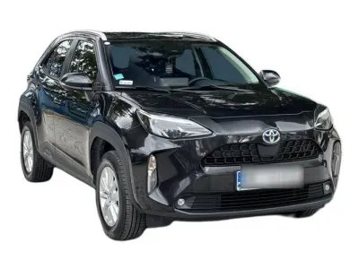 CZARNY SUV TOYOTA YARIS-CROSS z 2022 r., HYBRYDA/BENZYNA, skrzynia biegów AUTOMATYCZNA 116KM, zdjęcie 14 z 19