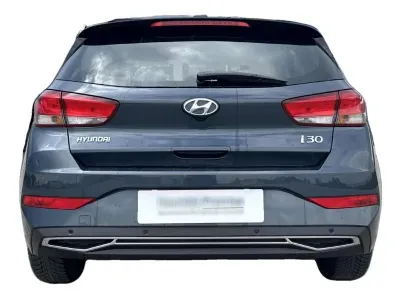 NIEBIESKI HATCHBACK HYUNDAI I30 z 2024 r., BENZYNA, skrzynia biegów MANUALNA 120KM, zdjęcie 8 z 14