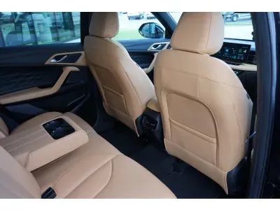 CZARNY SUV MG HS z 2026 r., HYBRYDA/BENZYNA, skrzynia biegów AUTOMATYCZNA 224KM, zdjęcie 4 z 10