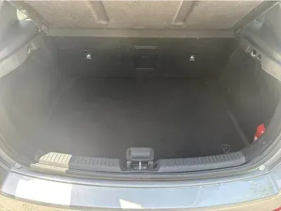 SREBRNY HATCHBACK HYUNDAI I30 z 2023 r., BENZYNA, skrzynia biegów AUTOMATYCZNA 120KM, zdjęcie 14 z 19