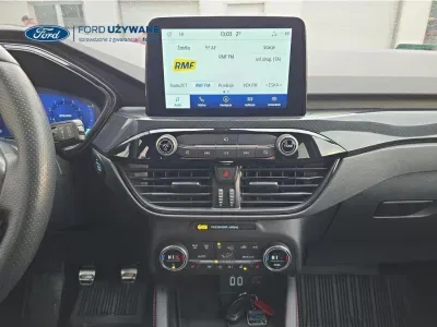 BIAŁY SUV FORD KUGA z 2020 r., BENZYNA, skrzynia biegów MANUALNA 110KM, zdjęcie 3 z 28