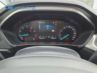 SZARY HATCHBACK FORD FOCUS z 2023 r., HYBRYDA/BENZYNA, skrzynia biegów MANUALNA 92KM, zdjęcie 4 z 29