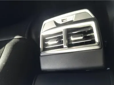CZERWONY SUV MG ZS HYBRID z 2026 r., HYBRYDA/BENZYNA, skrzynia biegów AUTOMATYCZNA 197KM, zdjęcie 4 z 17