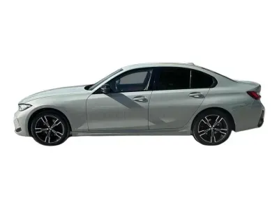 SZARY SEDAN BMW SERIE 3 LIM z 2023 r., BENZYNA, skrzynia biegów AUTOMATYCZNA 184KM, zdjęcie 6 z 18