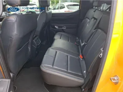 POMARAŃCZOWY SUV FORD RANGER z 2025 r., HYBRYDA/BENZYNA, skrzynia biegów AUTOMATYCZNA 135KM, zdjęcie 28 z 29