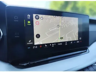 SZARY KOMBI SKODA OCTAVIA IV z 2023 r., DIESEL, skrzynia biegów AUTOMATYCZNA 150KM, zdjęcie 13 z 19