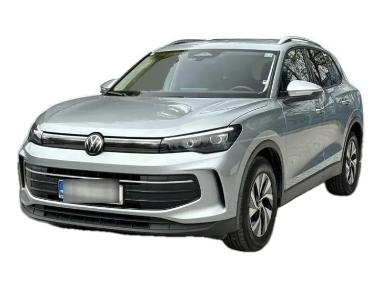 SREBRNY SUV VOLKSWAGEN TIGUAN z 2024 r., BENZYNA, skrzynia biegów AUTOMATYCZNA 131KM, zdjęcie główne
