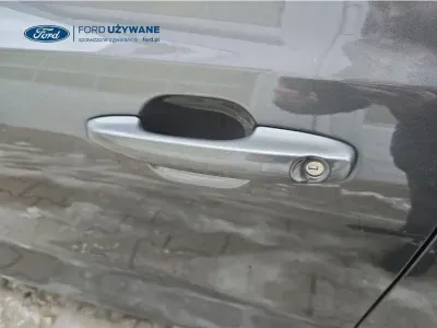 SZARY HATCHBACK FORD FOCUS z 2023 r., HYBRYDA/BENZYNA, skrzynia biegów MANUALNA 92KM, zdjęcie 27 z 29