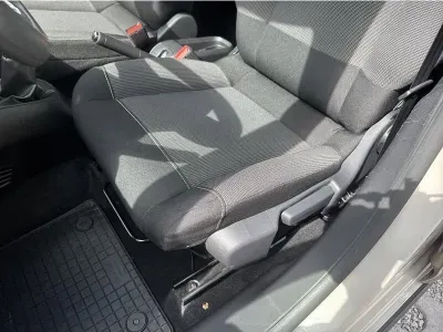 BEŻOWY HATCHBACK CITROEN C3 z 2023 r., BENZYNA, skrzynia biegów MANUALNA 83KM, zdjęcie 13 z 19