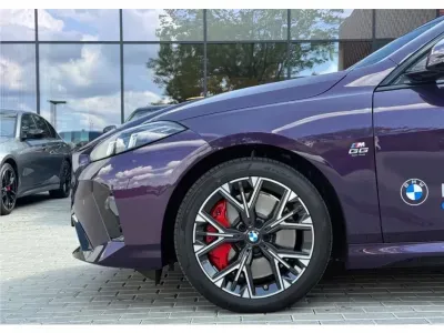 FIOLETOWY HATCHBACK BMW 218 GRAN COUPE z 2025 r., DIESEL, skrzynia biegów AUTOMATYCZNA 150KM, zdjęcie 2 z 12