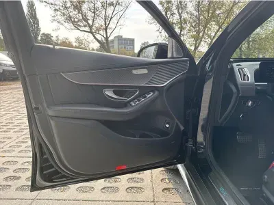 CZARNY SUV MERCEDES CLASE EQC z 2020 r., ELEKTRYCZNY, skrzynia biegów AUTOMATYCZNA 408KM, zdjęcie 11 z 19