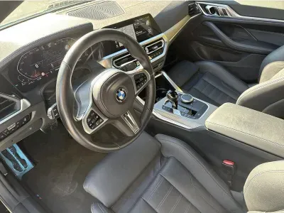 CZARNY HATCHBACK BMW SERIE4-GRANCOUPE z 2022 r., DIESEL, skrzynia biegów AUTOMATYCZNA 190KM, zdjęcie 16 z 18