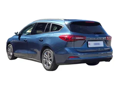 NIEBIESKI KOMBI FORD FOCUS TURNIER z 2024 r., DIESEL, skrzynia biegów AUTOMATYCZNA 115KM, zdjęcie 6 z 19
