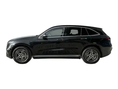CZARNY SUV MERCEDES CLASE EQC z 2020 r., ELEKTRYCZNY, skrzynia biegów AUTOMATYCZNA 408KM, zdjęcie 4 z 19
