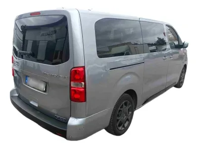 SREBRNY HATCHBACK CITROEN SPACETOURERXL z 2025 r., DIESEL, skrzynia biegów AUTOMATYCZNA 177KM, zdjęcie 3 z 8