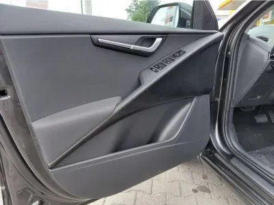 SZARY SUV KIA NIRO z 2026 r., HYBRYDA/BENZYNA, skrzynia biegów AUTOMATYCZNA 100KM, zdjęcie 4 z 23