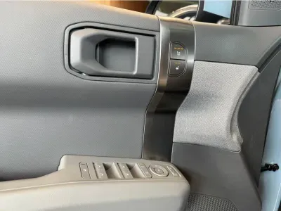 NIEBIESKI SUV KIA EV3 z 2025 r., ELEKTRYCZNY, skrzynia biegów AUTOMATYCZNA 150KM, zdjęcie 16 z 18