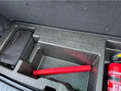 NIEBIESKI SUV KIA SPORTAGE z 2023 r., BENZYNA, skrzynia biegów AUTOMATYCZNA 110KM, zdjęcie 15 z 23