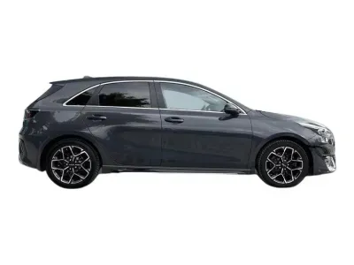 CZARNY HATCHBACK KIA CEED z 2022 r., BENZYNA, skrzynia biegów AUTOMATYCZNA 160KM, zdjęcie 15 z 19