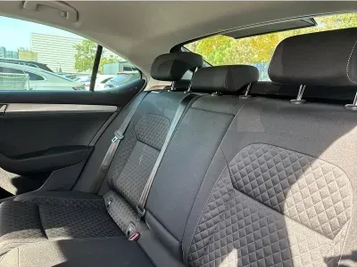SREBRNY HATCHBACK SKODA SUPERB z 2023 r., BENZYNA, skrzynia biegów AUTOMATYCZNA 280KM, zdjęcie 15 z 19