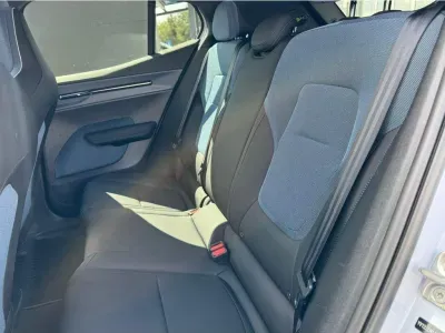 NIEBIESKI SUV VOLVO EX30 z 2024 r., ELEKTRYCZNY, skrzynia biegów AUTOMATYCZNA 200KM, zdjęcie 12 z 18