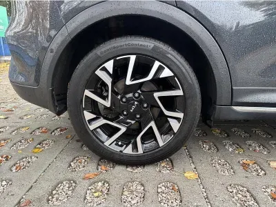 SZARY SUV KIA XCEED z 2024 r., HYBRYDA/BENZYNA, skrzynia biegów AUTOMATYCZNA 141KM, zdjęcie 15 z 19