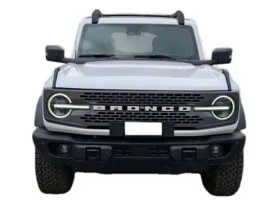 BIAŁY SUV FORD BRONCO z 2023 r., BENZYNA, skrzynia biegów AUTOMATYCZNA 246KM, zdjęcie 28 z 32