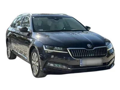 CZARNY KOMBI SKODA SUPERB z 2022 r., BENZYNA, skrzynia biegów AUTOMATYCZNA 190KM, zdjęcie 5 z 19