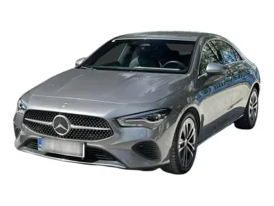 SZARY SEDAN MERCEDES CLASE CLA z 2023 r., BENZYNA, skrzynia biegów AUTOMATYCZNA 150KM, zdjęcie 5 z 18