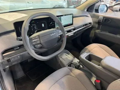 NIEBIESKI SUV KIA EV3 z 2025 r., ELEKTRYCZNY, skrzynia biegów AUTOMATYCZNA 150KM, zdjęcie 11 z 18