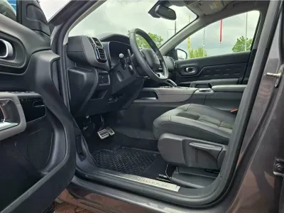 SZARY SUV CITROEN C5 AIRCROSS z 2022 r., BENZYNA, skrzynia biegów AUTOMATYCZNA 131KM, zdjęcie 19 z 20