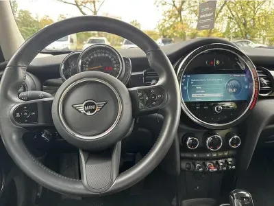 SZARY HATCHBACK MINI MINI z 2023 r., BENZYNA, skrzynia biegów AUTOMATYCZNA 136KM, zdjęcie 17 z 19