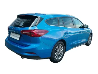 NIEBIESKI KOMBI FORD FOCUS z 2024 r., DIESEL, skrzynia biegów AUTOMATYCZNA 115KM, zdjęcie 2 z 20