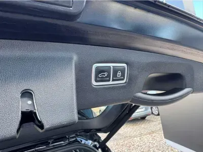 CZARNY SUV KIA SORENTO z 2021 r., HYBRYDA/BENZYNA, skrzynia biegów AUTOMATYCZNA 169KM, zdjęcie 9 z 23