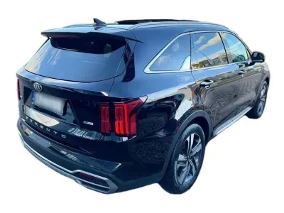 CZARNY SUV KIA SORENTO z 2021 r., HYBRYDA/BENZYNA, skrzynia biegów AUTOMATYCZNA 169KM, zdjęcie 8 z 23