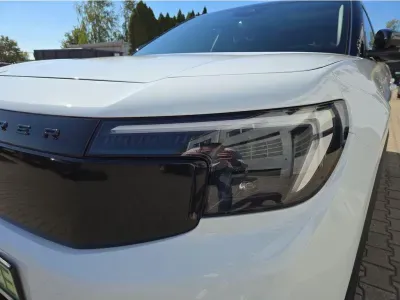 BIAŁY SUV FORD EXPLORER z 2024 r., ELEKTRYCZNY, skrzynia biegów AUTOMATYCZNA 210KM, zdjęcie 10 z 27